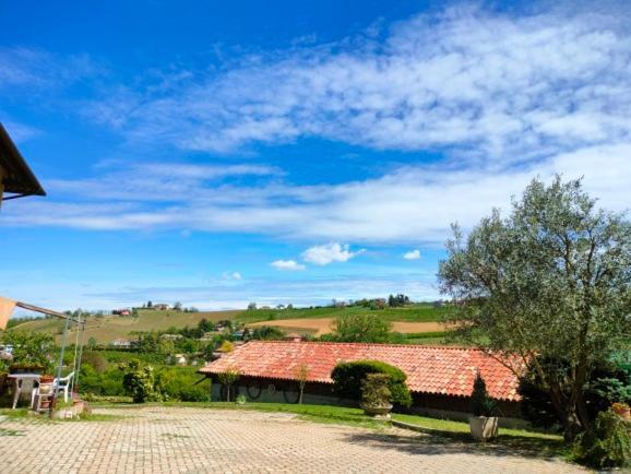 Cascina Cantaret Agriturismo San Marzano Oliveto Exterior photo
